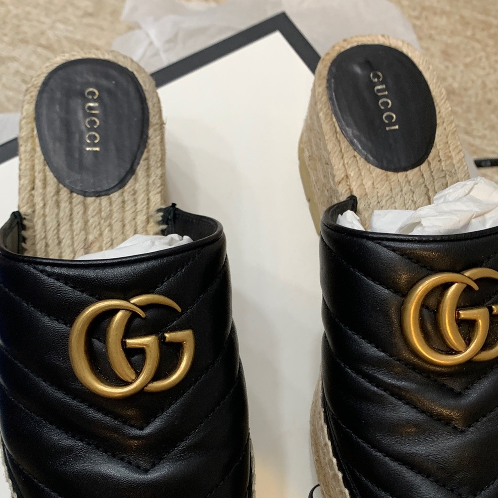 Gucci Black and Gold Espadrille Platform Slides - Picture 3 of 11